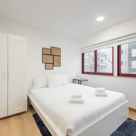 Guestready - Chic Cityscape * Porto